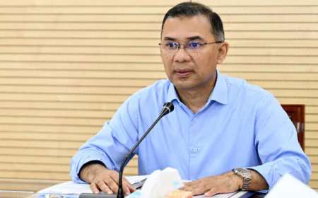 PM chairs ECNEC meeting