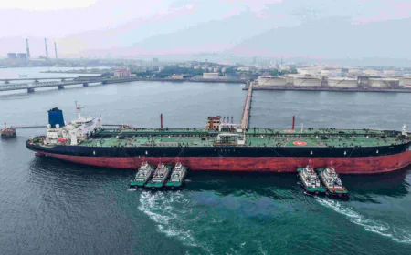 Oil prices advance, stocks mostly fall on US-Iran deadlock