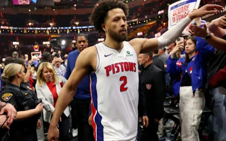 Pistons pound Cavaliers to stay alive