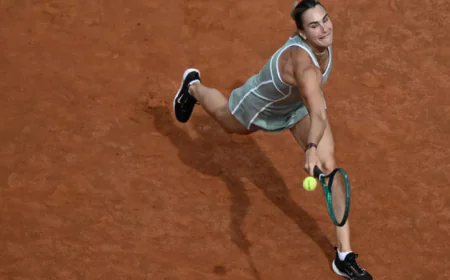 Stuttering Sabalenka seeks to set down marker at Roland Garros