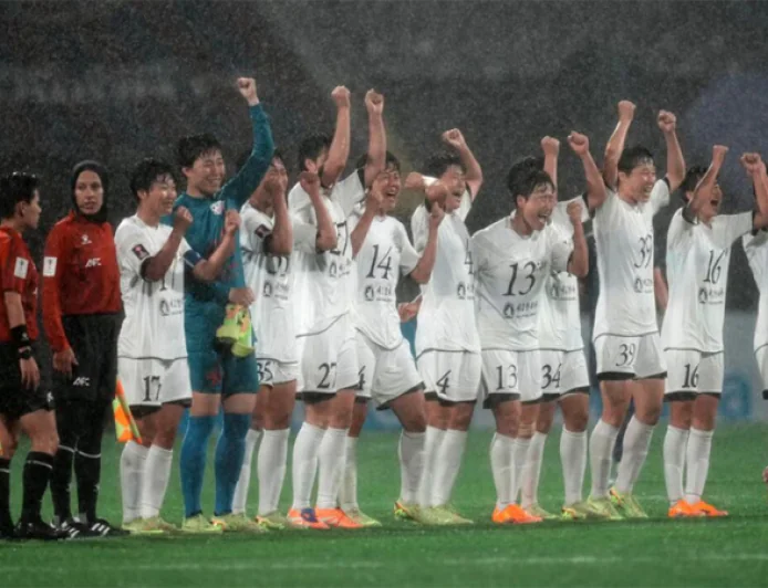 South Korea coach 'hurt' by support for North team