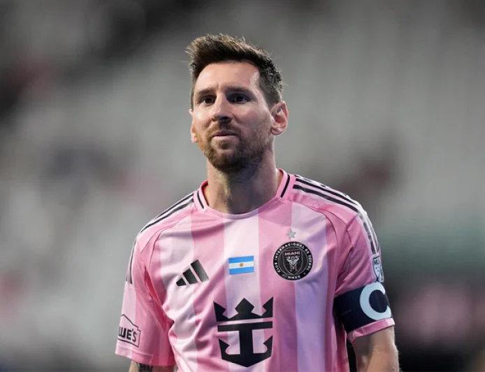 Lionel Messi exits MLS game in injury scare ahead of World Cup