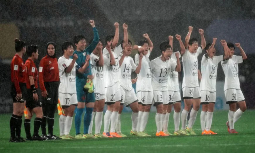South Korea coach 'hurt' by support for North team