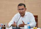 PM Calls for Media Support in Building a Humane State
