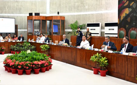 PM Chairs Special Cabinet Meeting at Jatiya Sangsad Bhaban
