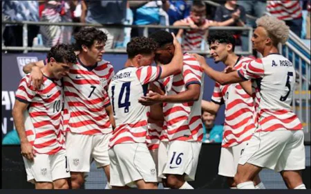 USA rout Paraguay in World Cup opener, Canada salvage draw