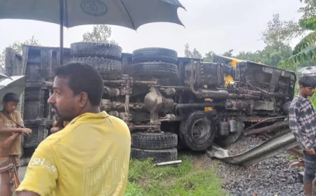 Train services in Kurigram halted as truck overturns on railway tracks