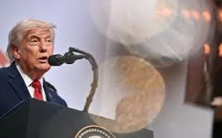 Trump defends Iran deal, calls critics “fools”