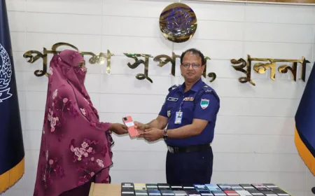 50 Recovered Mobile Phones Returned to Owners in Khulna