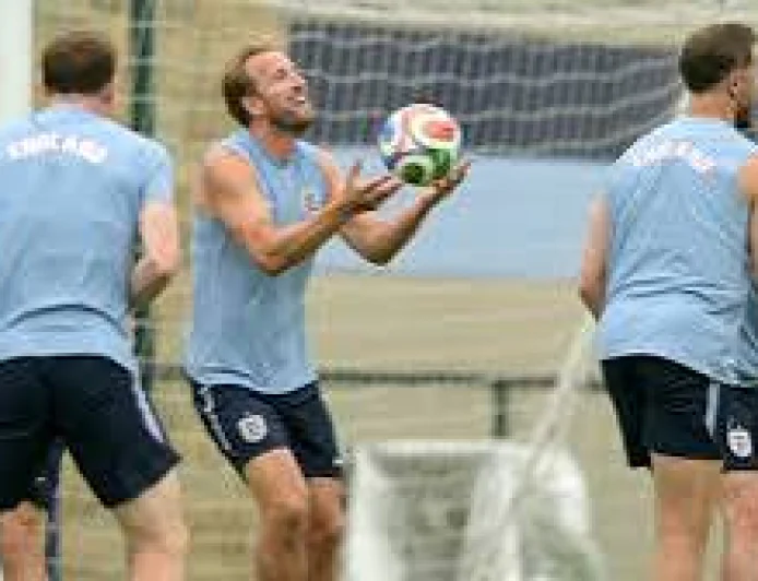 England, Ghana Close in on Last 32 as Portugal Seek First Win