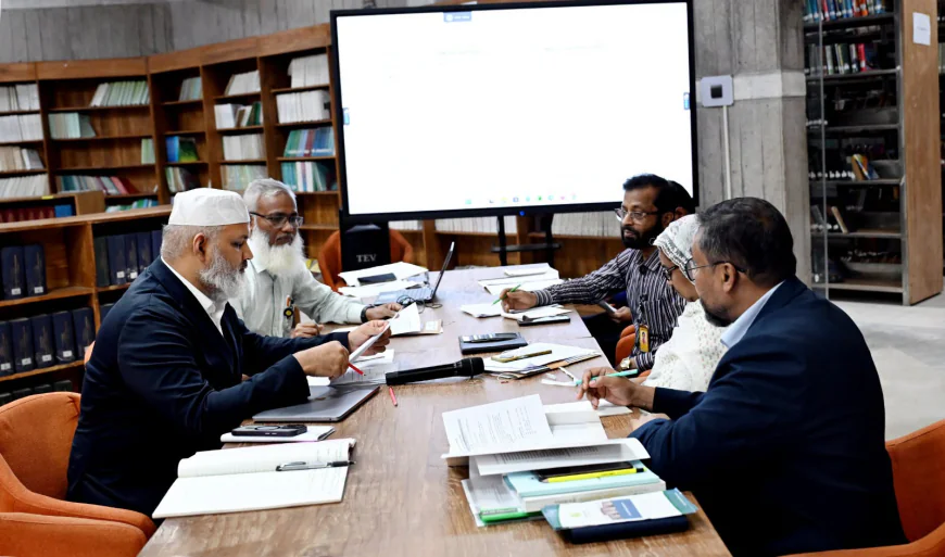 Sub-Committee of 13th JS Library Committee Holds Meeting