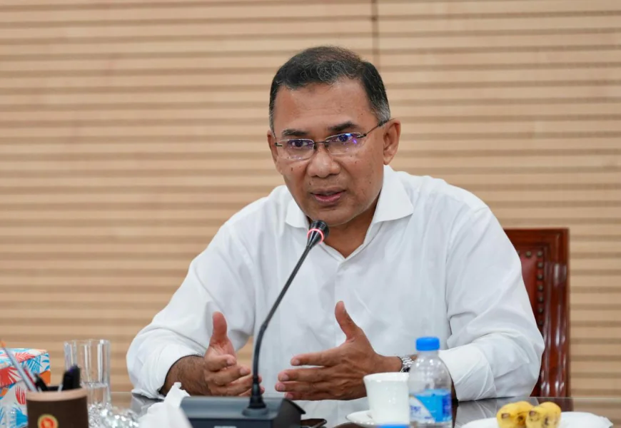 PM Calls for Media Support in Building a Humane State