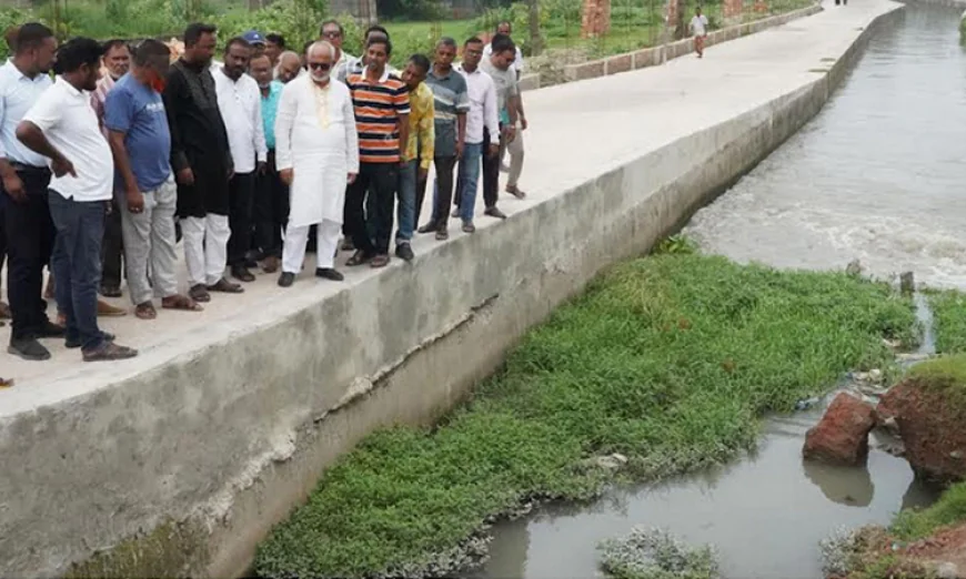 KCC Administrator Inspects Canals, Sluice Gates Ahead of Monsoon