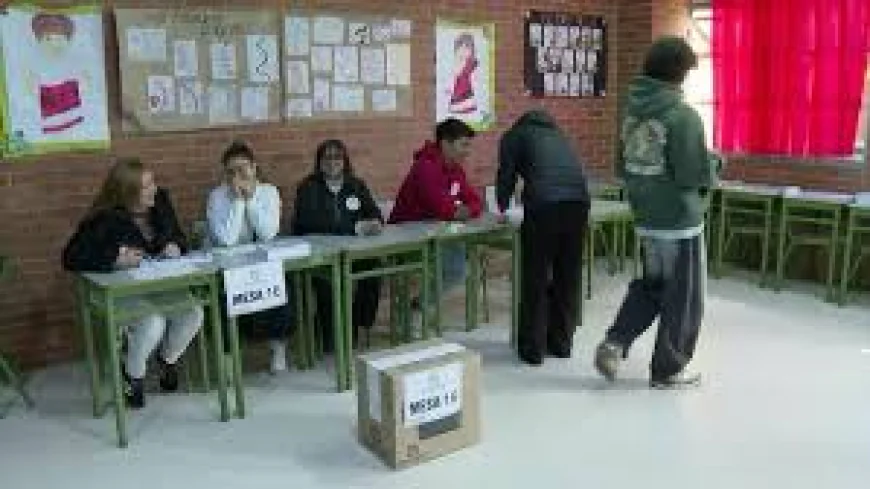 Polls Open in Colombia's Presidential Runoff