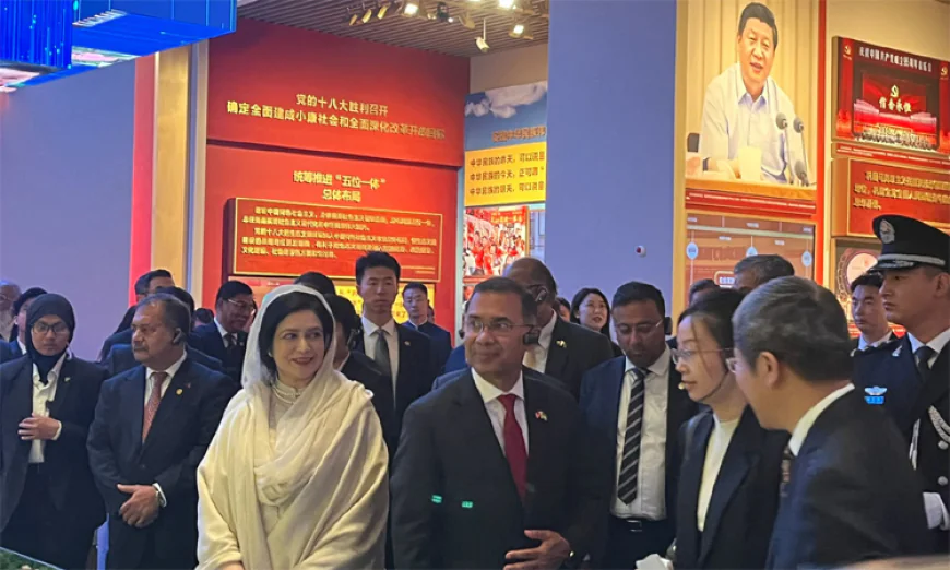 PM Visits Communist Party Museum in Beijing