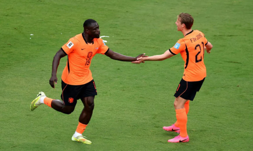 Dutch Advance as Group Winners to World Cup Knockouts