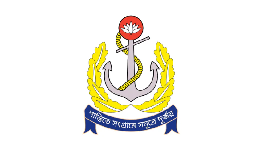 Navy detains 21 smugglers, seizes two Myanmar-bound boats
