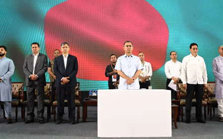 July Martyrs’ Families Become Emotional as Prime Minister Stands Beside Them