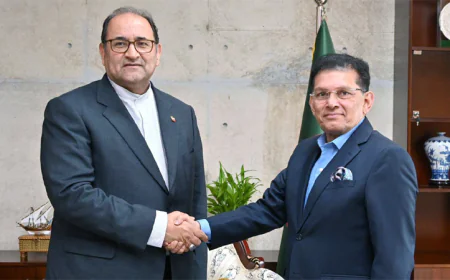 FM Reiterates Bangladesh’s Solidarity with Iran After Leader’s Demise
