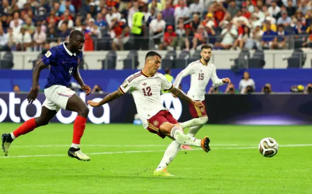 Spain outclass France to reach World Cup final