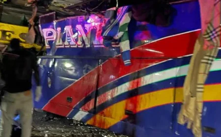 Uganda school bus crash kills 21