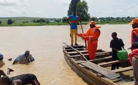 Nigerian Authorities Search for Survivors After Deadly Boat Sinking