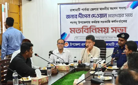 Flood-hit families in Rangamati receive relief aid
