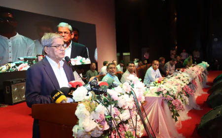 Choose Entrepreneurship Over Job Hunt, Mirza Fakhrul Tells SAU Students