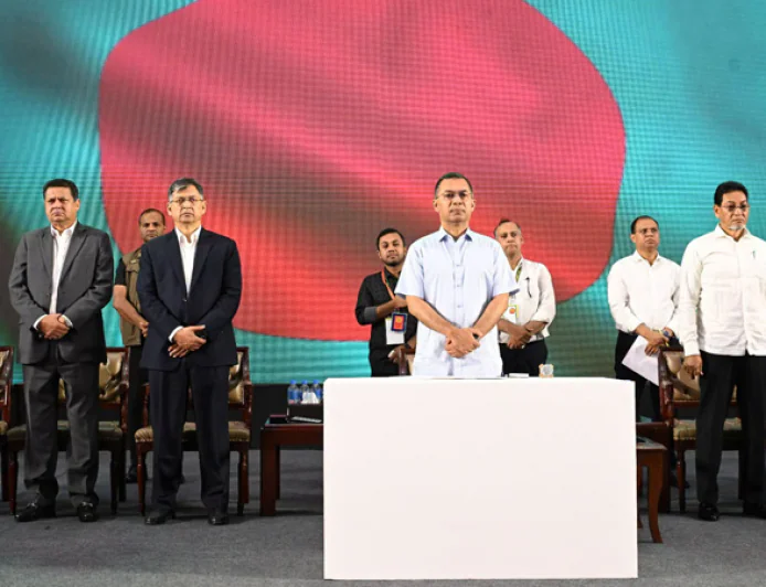 July Martyrs’ Families Become Emotional as Prime Minister Stands Beside Them