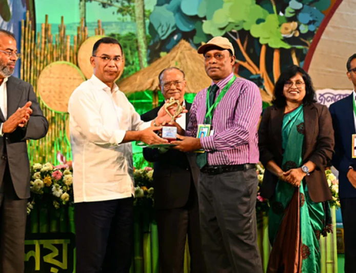PM presents Environment Award 2026 to six individuals and institutions