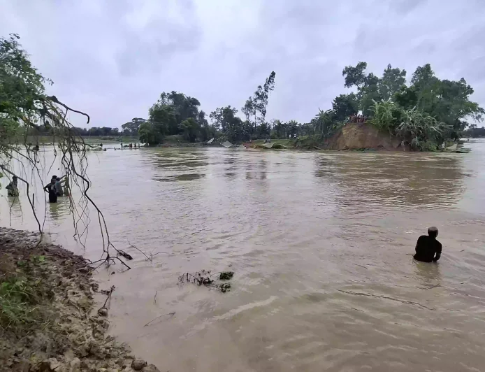 30,000 stranded as Khowai embankment breaches in Habiganj