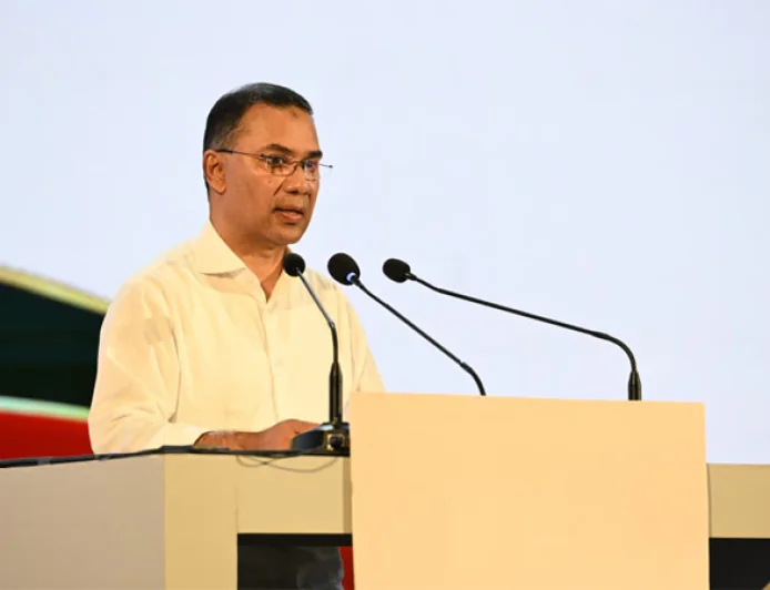 PM Invites Foreign Investors, Pledges Business-Friendly Environment
