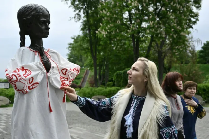 Kyiv’s Holodomor Museum Evacuates Exhibits Amid Fears of Russian Strikes
