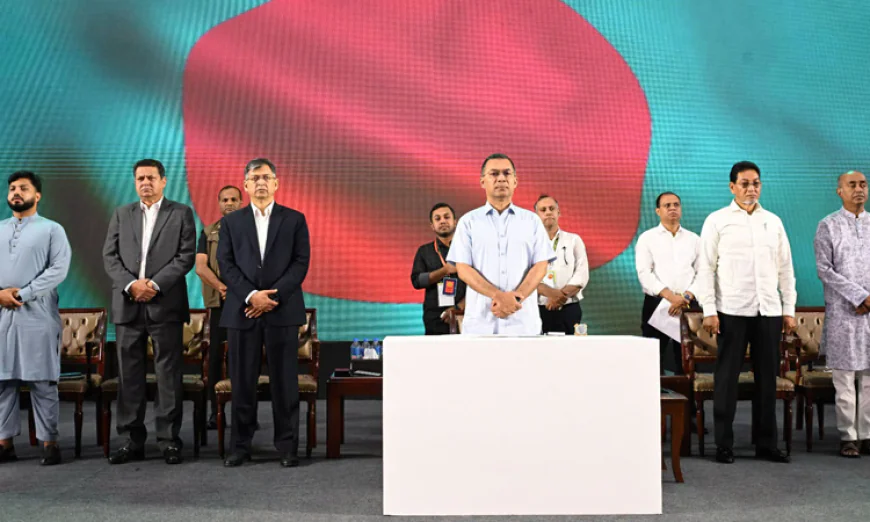 July Martyrs’ Families Become Emotional as Prime Minister Stands Beside Them