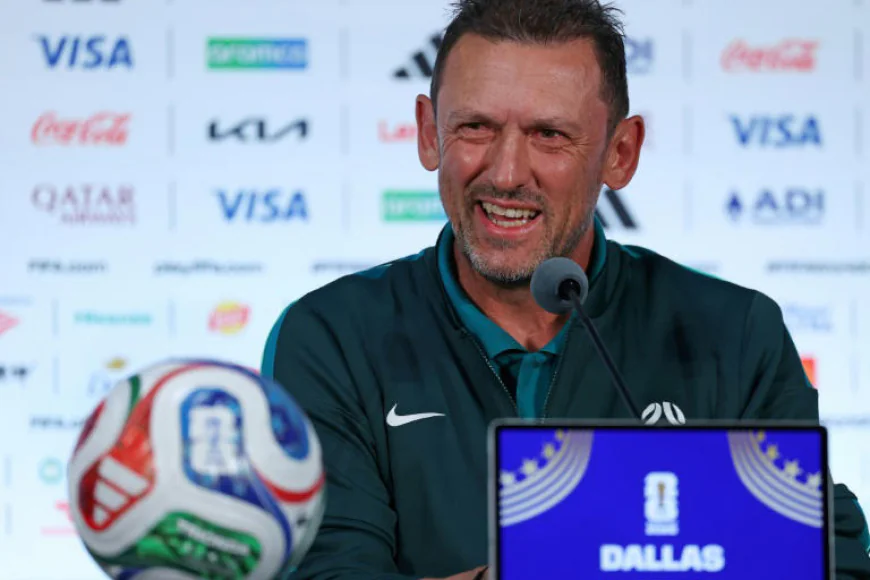 Australia back Popovic despite World Cup exit