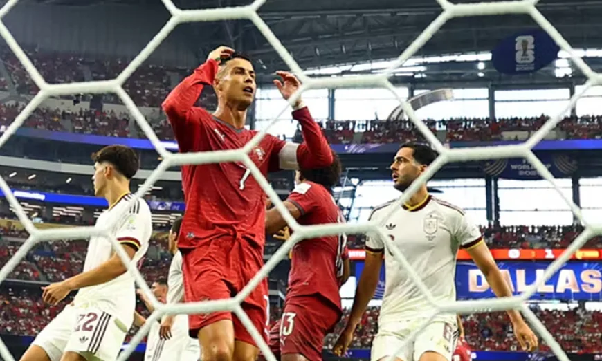 Spain Edge Portugal to Reach World Cup Quarter-finals