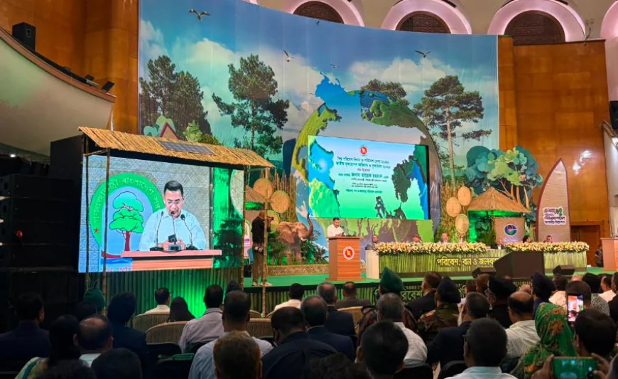 National event follows PM’s directive to avoid displaying personal photos