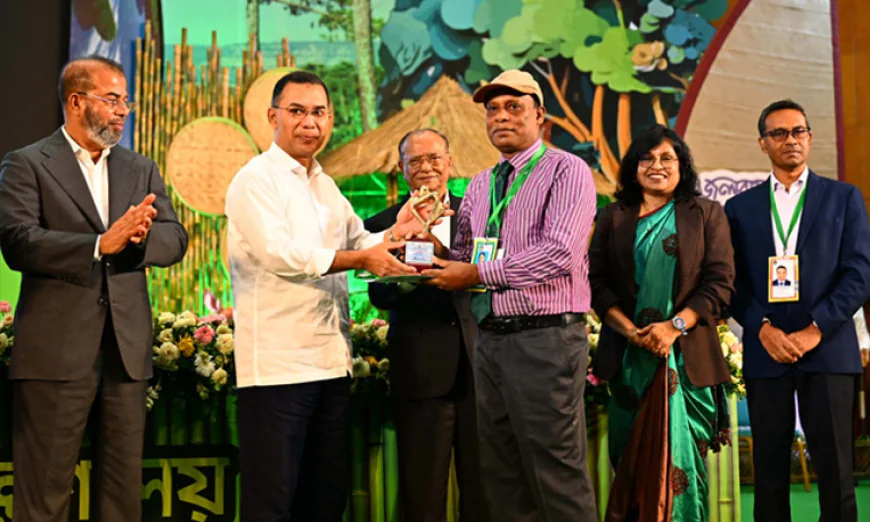 PM presents Environment Award 2026 to six individuals and institutions
