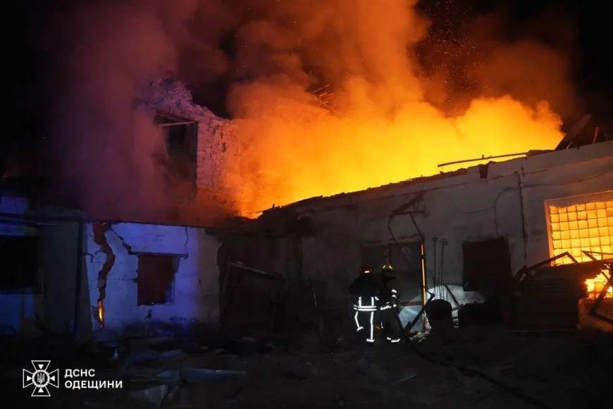 Russian strike kills three in Ukraine's Odesa