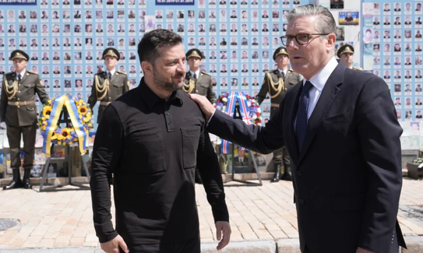 Zelensky Awards Starmer Ukraine's 'Order of Freedom' During Farewell Visit