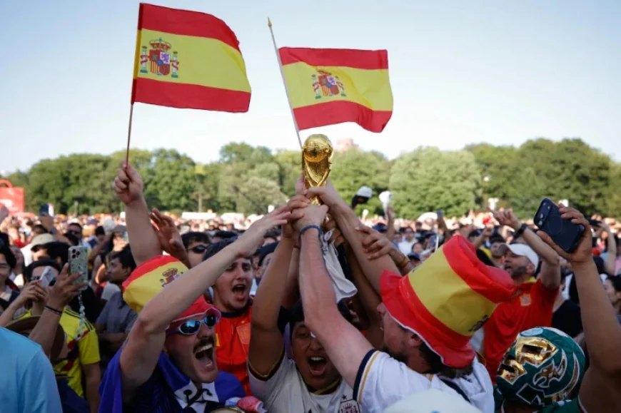 Argentina, Spain Fans Fill New York for World Cup Farewell