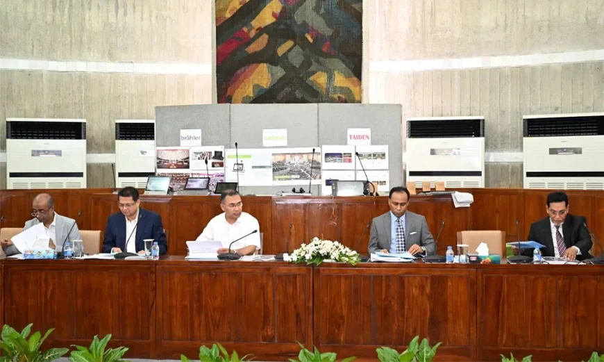 PM attends meeting on JS sound system replacement