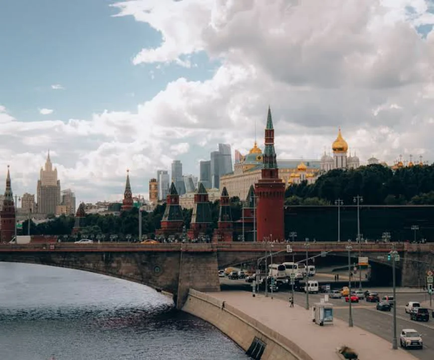 More Than 390 Drones Strike Moscow Region Overnight: Mayor