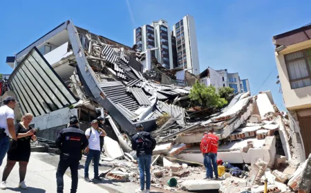 Quake Kills 111 in Colombia as Search for Survivors Continues