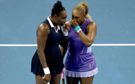 Zverev advances in Cincinnati as Williams sisters bow out