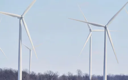 Canada announces US$50 billion plan to boost clean energy