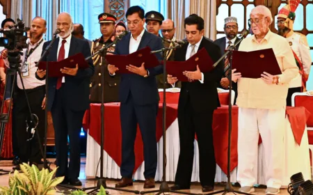 Four new ministers, two state ministers sworn in