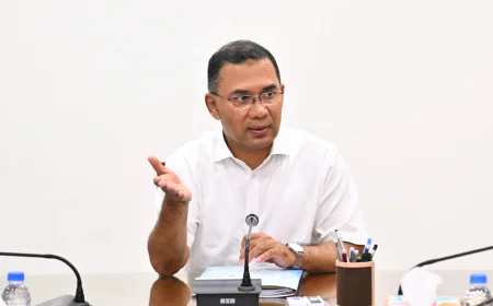 PM directs feasibility study on reintroducing universal stipends for girls