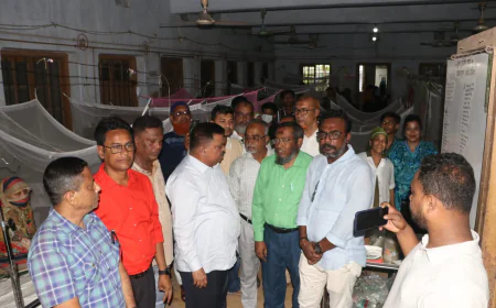 Khulna BNP leaders visit hospitals to check on dengue patients