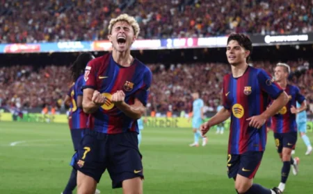 Raphinha, Lopez fire Barca past Athletic 2-0